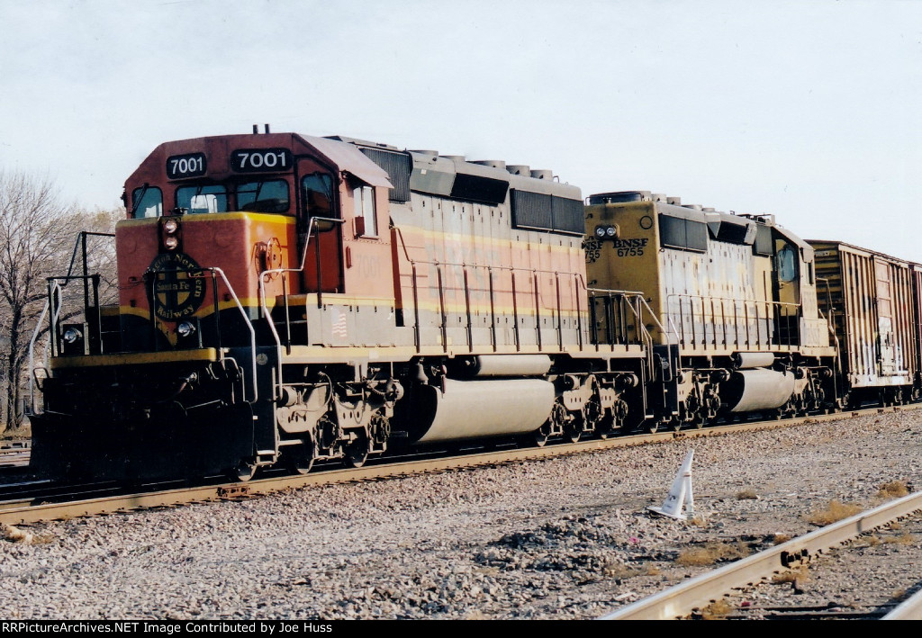 BNSF 7001 East